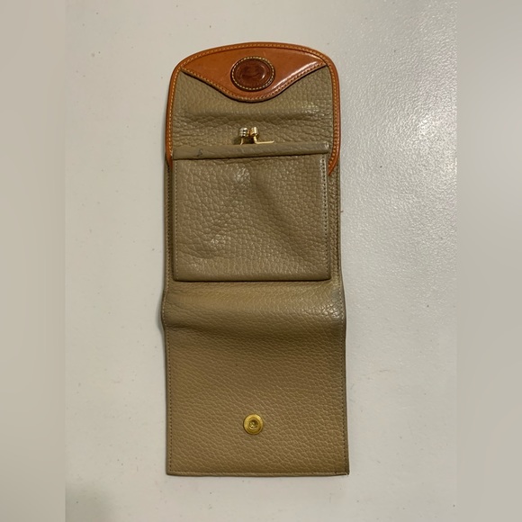 ๐๐Vintage Dooney & Bourke Bag & Matching Wallet - Picture 12 of 16